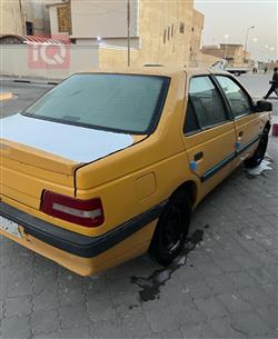 Peugeot 405